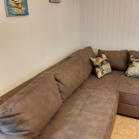 Apartmani Banina Ika Zewnętrze zdjęcie