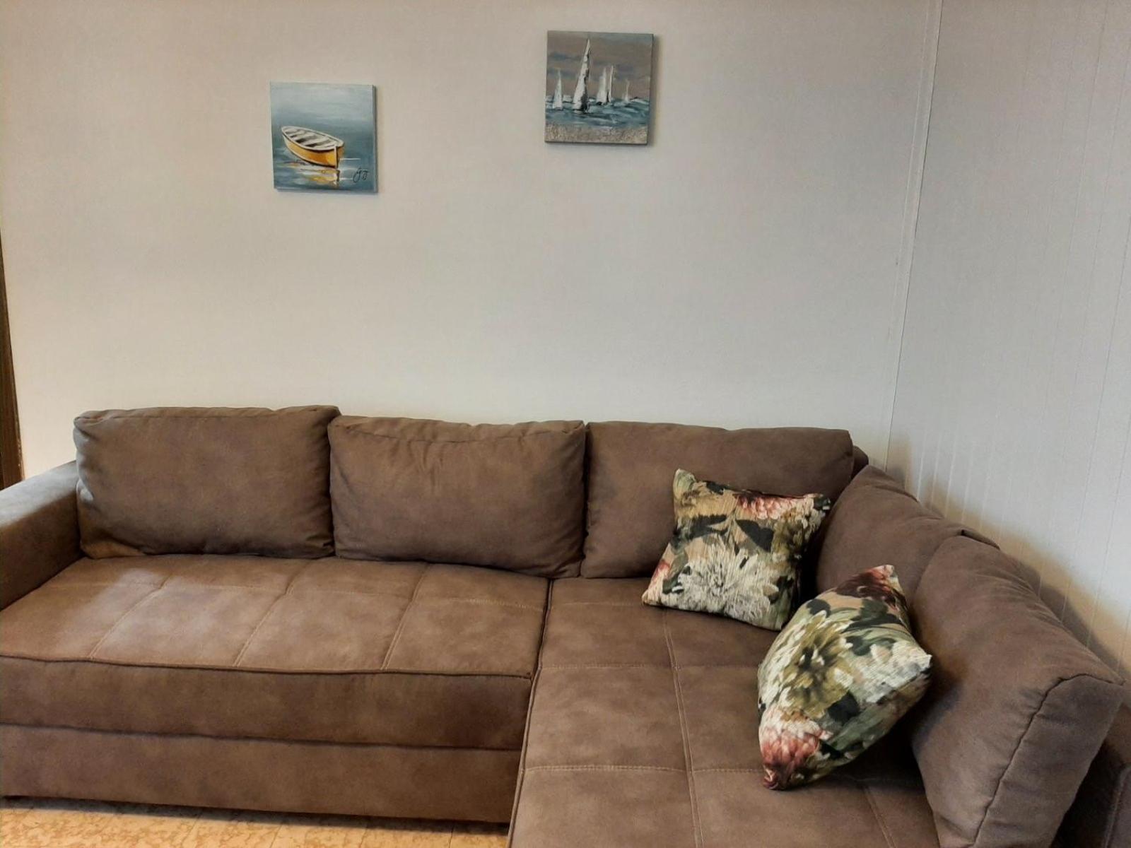 Apartmani Banina Ika Zewnętrze zdjęcie