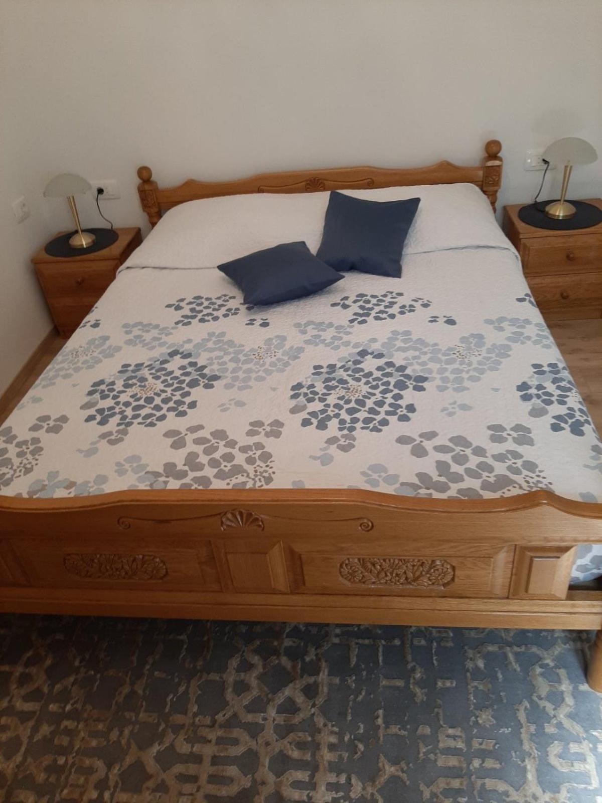 Apartmani Banina Ika Zewnętrze zdjęcie
